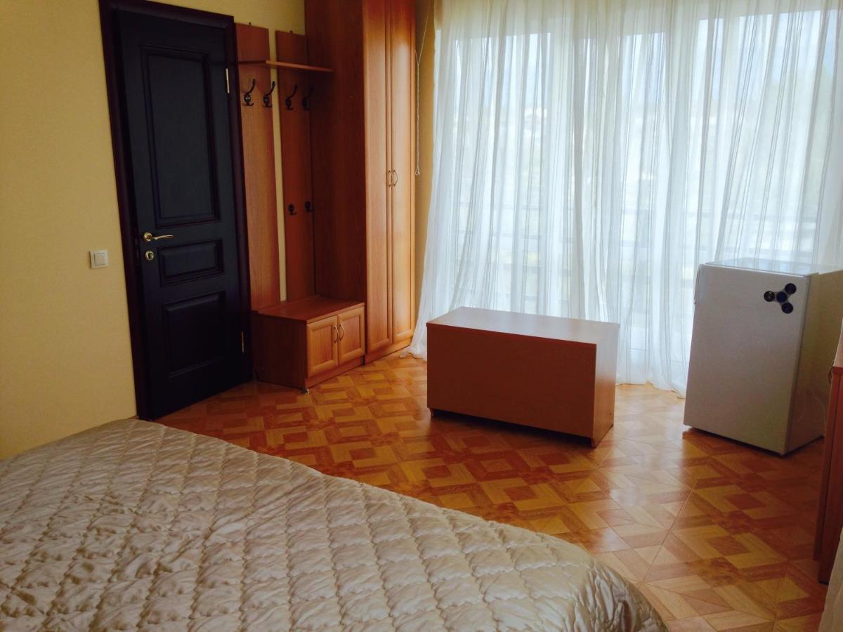 Rozalin Guest House Gudauta Zimmer foto