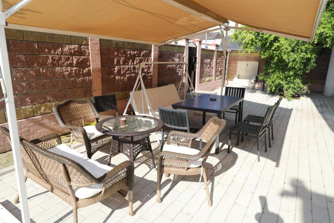 Rozalin Guest House Gudauta Exterior foto